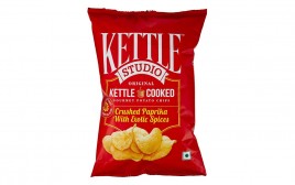 Kettle Studio Potato Chips, Crushed Paprika with Exotic Spices  Pack  125 grams